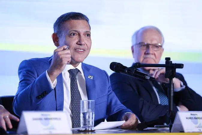 TSE faz balanço positivo do primeiro turno e registra 907 crimes eleitorais no país